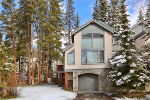 Majoituspaikan julkisivu