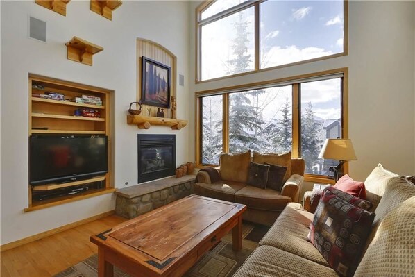 Talo, 4 makuuhuonetta | Oleskelualue