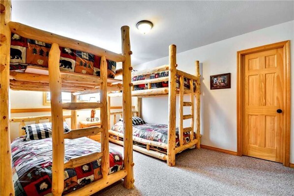 House, 4 Bedrooms | 4 bedrooms, free WiFi