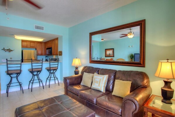 Apartment, 1 Bedroom, Sea View | Living area