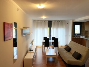 TV - Apartamentos Canillo Les Moles 3000 (Canillo)