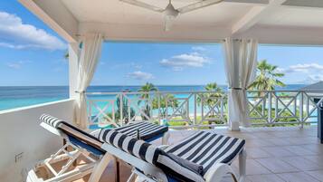 Exclusive Penthouse, 1 King Bed, Sea View | Terrace/patio