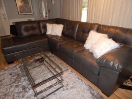 Suite | Living room | 40-inch flat-screen TV with cable channels, TV