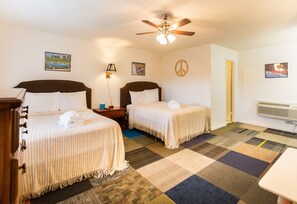 Room, 2 Double Beds - Sunset Motel (Murphy)
