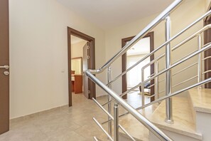 Staircase - Paradise Town Villa Royal (Serik)