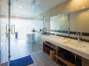Luxury Condo, 2 Bedrooms, Terrace, Ocean View (Umi) | Bathroom