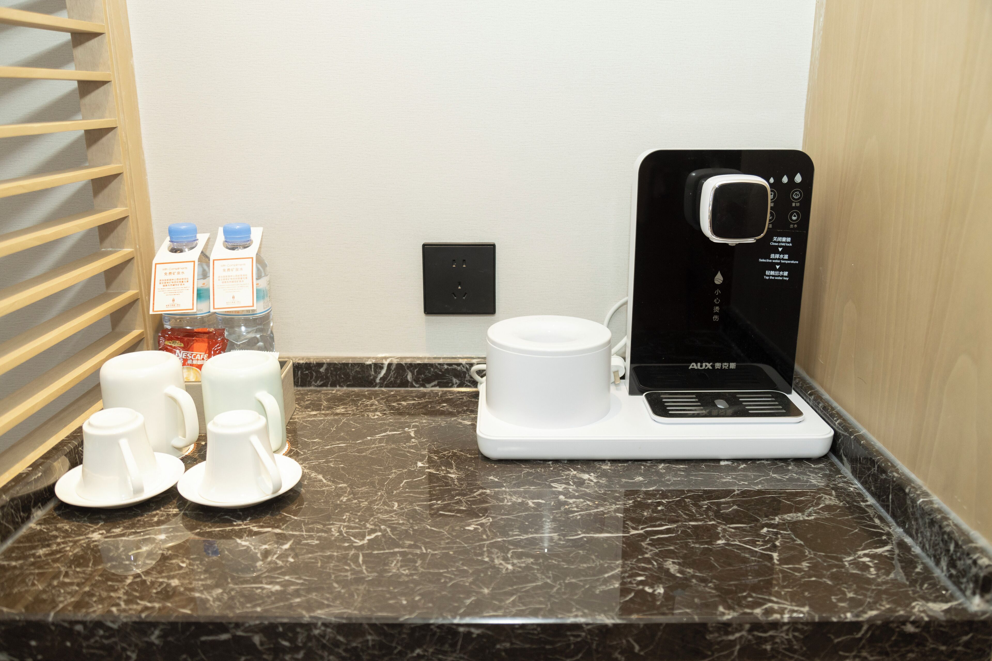 fuga standard room | minibar, in-room safe, desk, iron/ironing board