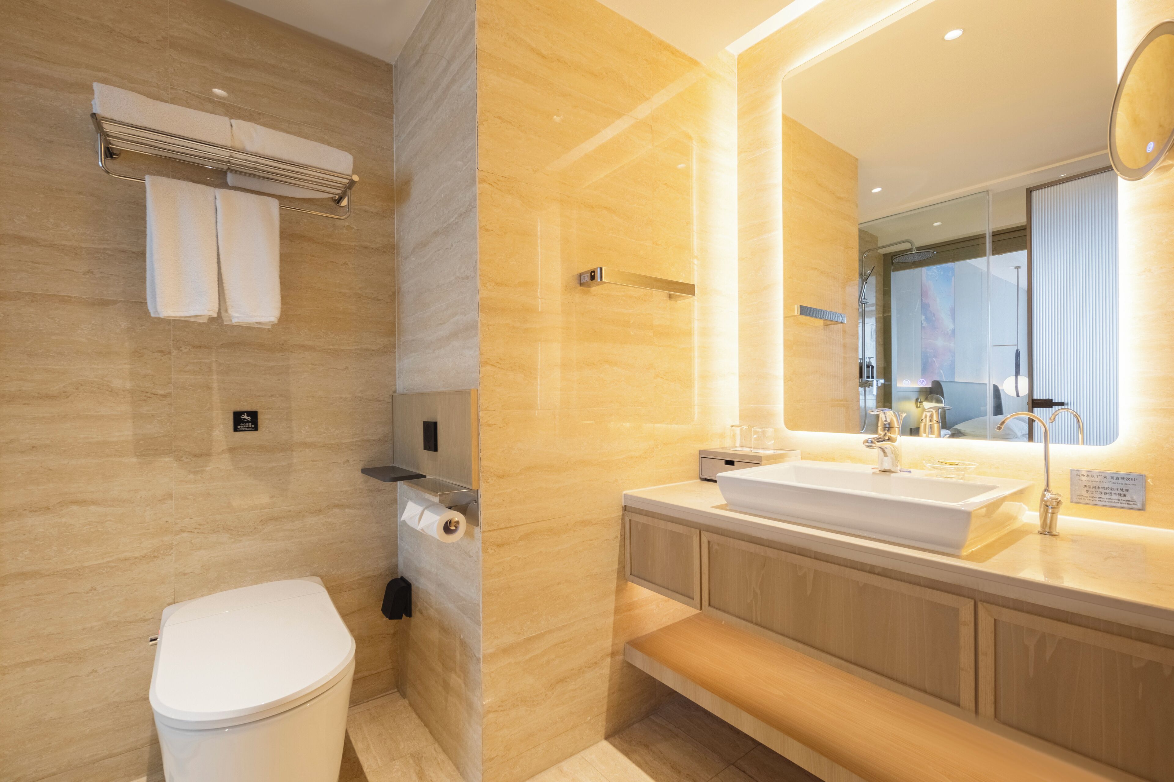 fuga room, ocean view | minibar, in-room safe, desk, iron/ironing board