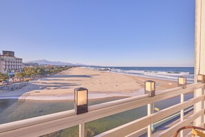 15-Zoll-Flachbildfernseher mit Kabelempfang, Fernseher