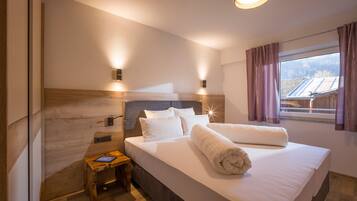 Apartment (Kristall, plus cleaning fee 139 EUR) | Premium bedding, in-room safe, individually decorated