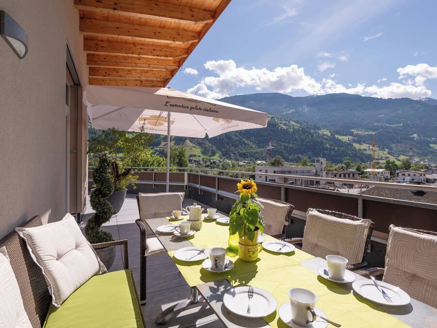 Luxury Apartment (plus cleaningfee 159,- Euro) | Terrace/patio