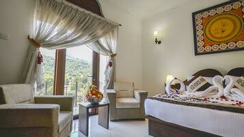 Egyptian cotton sheets, premium bedding, memory foam beds, minibar