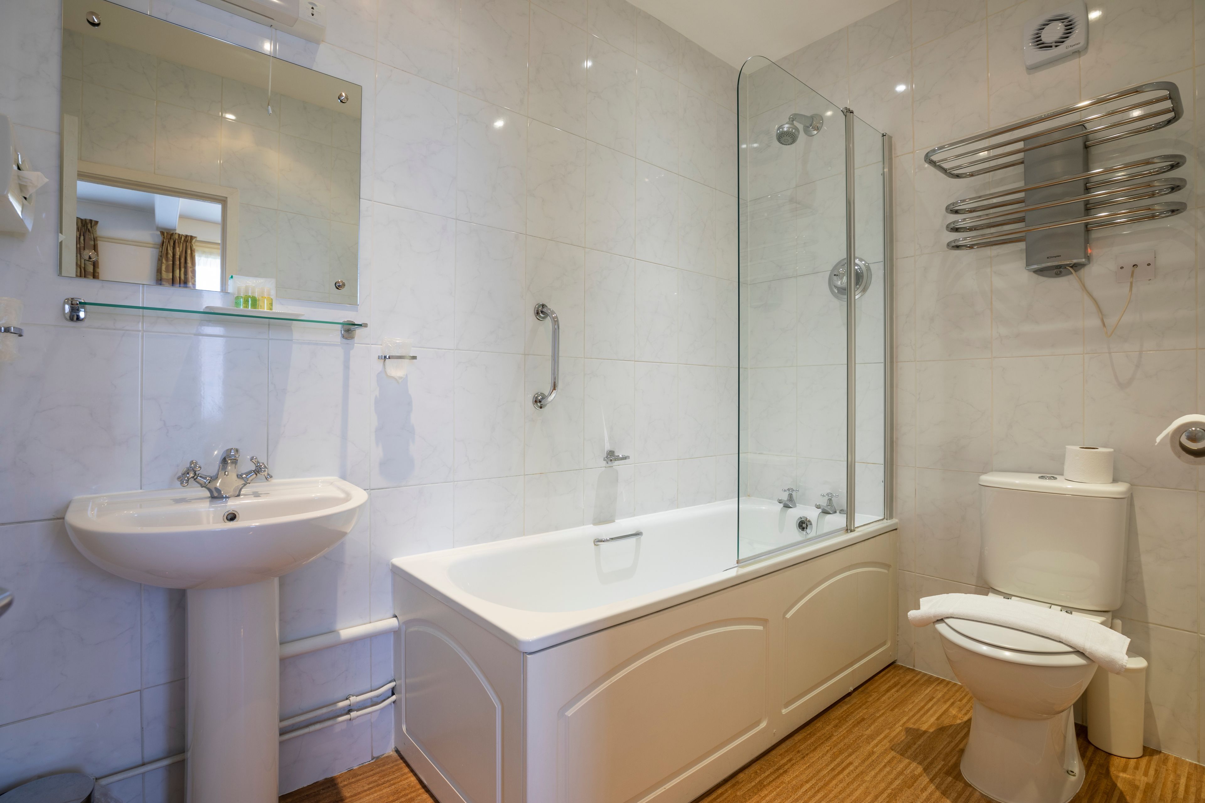 superior double room | bathroom | shower, free toiletries, hair dryer, towels
