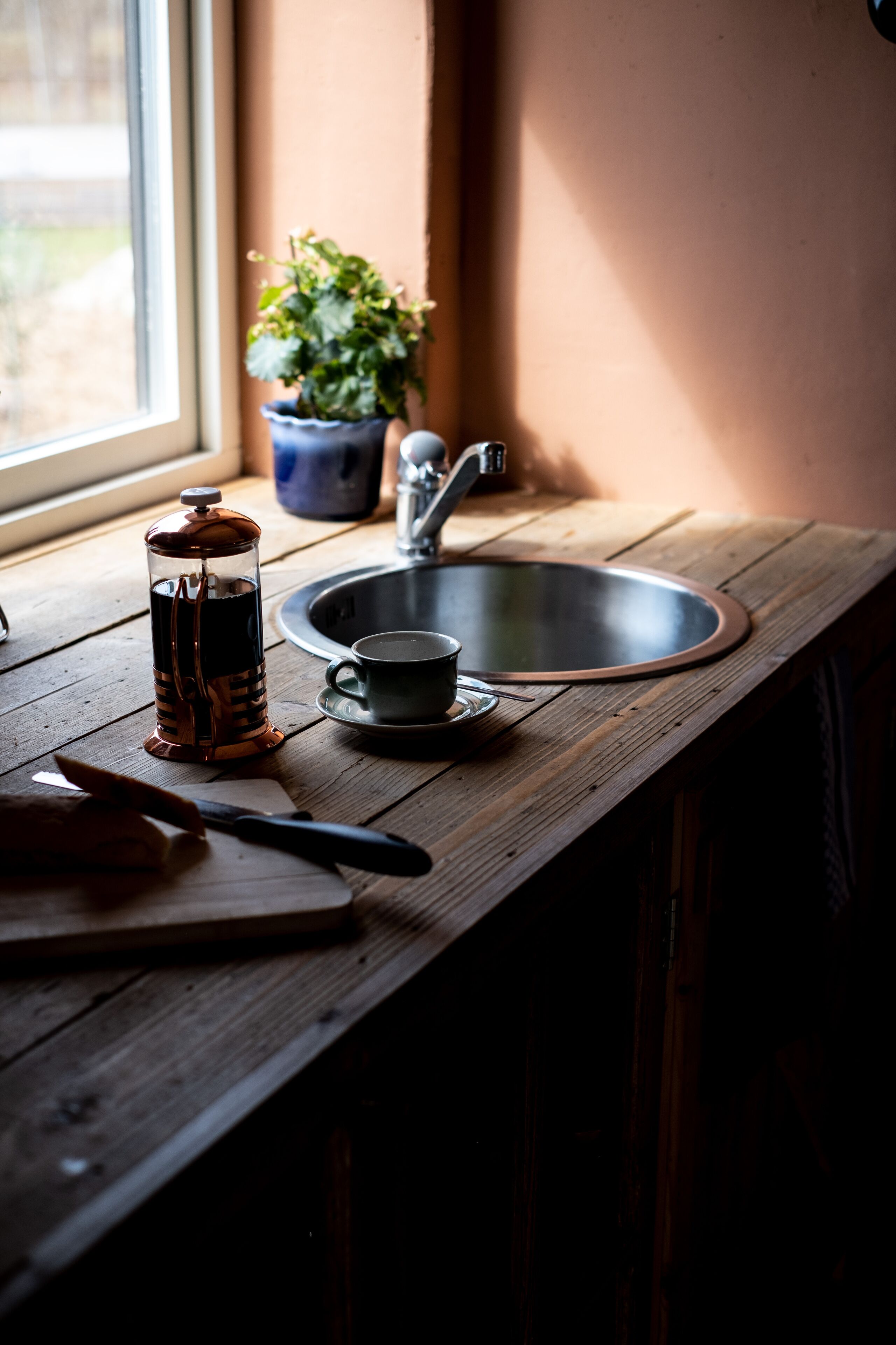 design apartment | private kitchen | fridge, microwave, high chair