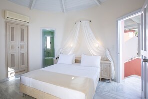 Red Tower 2-bedroom Suite Sea View | Premium bedding, minibar, in-room safe, individually decorated - Red Tower Hotel Lefkada (Lefkada)