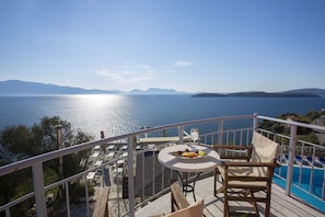 Red Tower 2-bedroom Suite Sea View | Terrace/patio