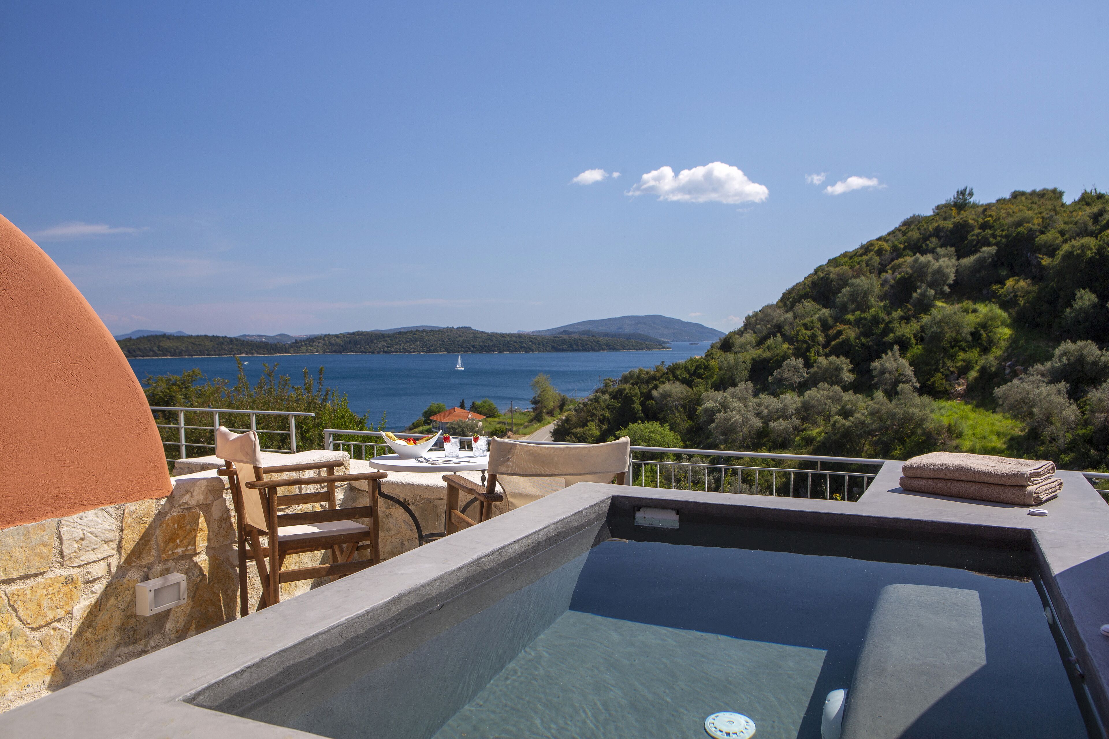 Rom – superior, massasjebadekar, sjøutsikt (Outdoor) | Terrasse/patio