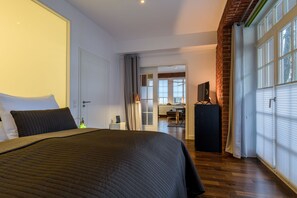 Deluxe Condo (Schwarzwald Suite) | 1 bedroom, premium bedding, minibar, in-room safe