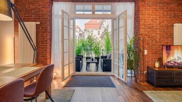 Deluxe Condo (Schwarzwald Lounge) | 1 bedroom, premium bedding, minibar, in-room safe