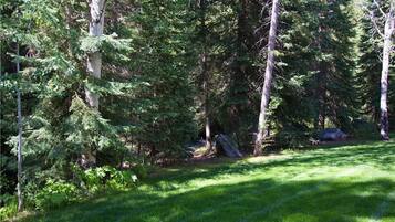 House, 2 Bedrooms | Property grounds