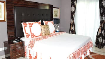 Deluxe Room, 1 Bedroom | Egyptian cotton sheets, premium bedding, down comforters, desk