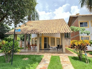CASA SOBRADO 400 | Exterior
