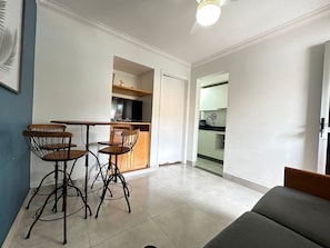 APARTAMENTO 156 | Ruang tamu | TV