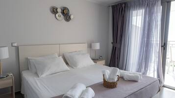 Superior Double or Twin Room, Sea View | In-room safe, free WiFi, bed sheets