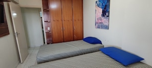 APTO 713