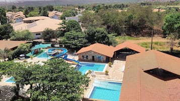 APTO 713 | Alberca | 4 albercas al aire libre