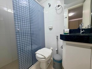 Apartment | Bathroom | Shower - Imperio Romano Via Caldas (Caldas Novas)