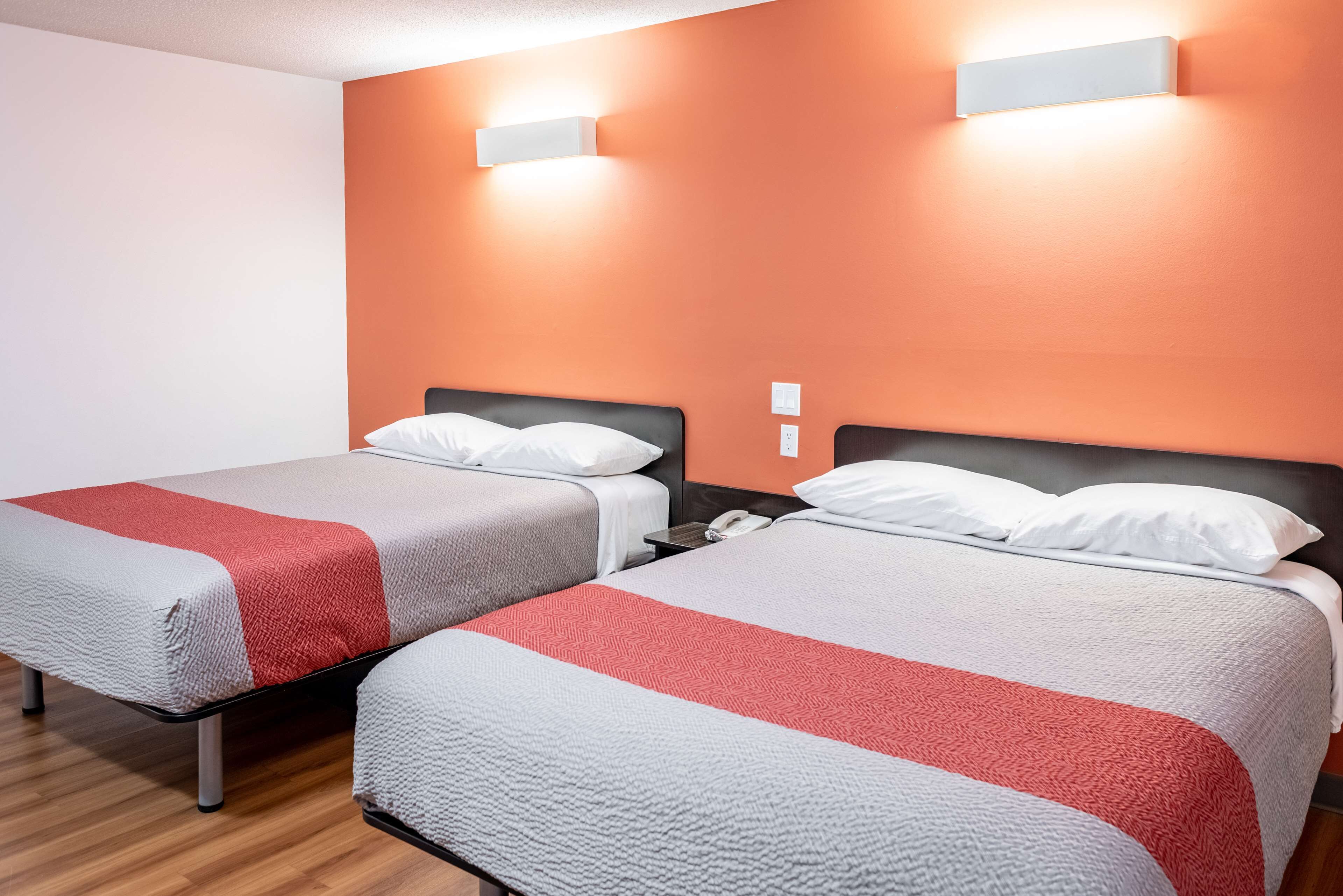 Desk, free WiFi, bed sheets