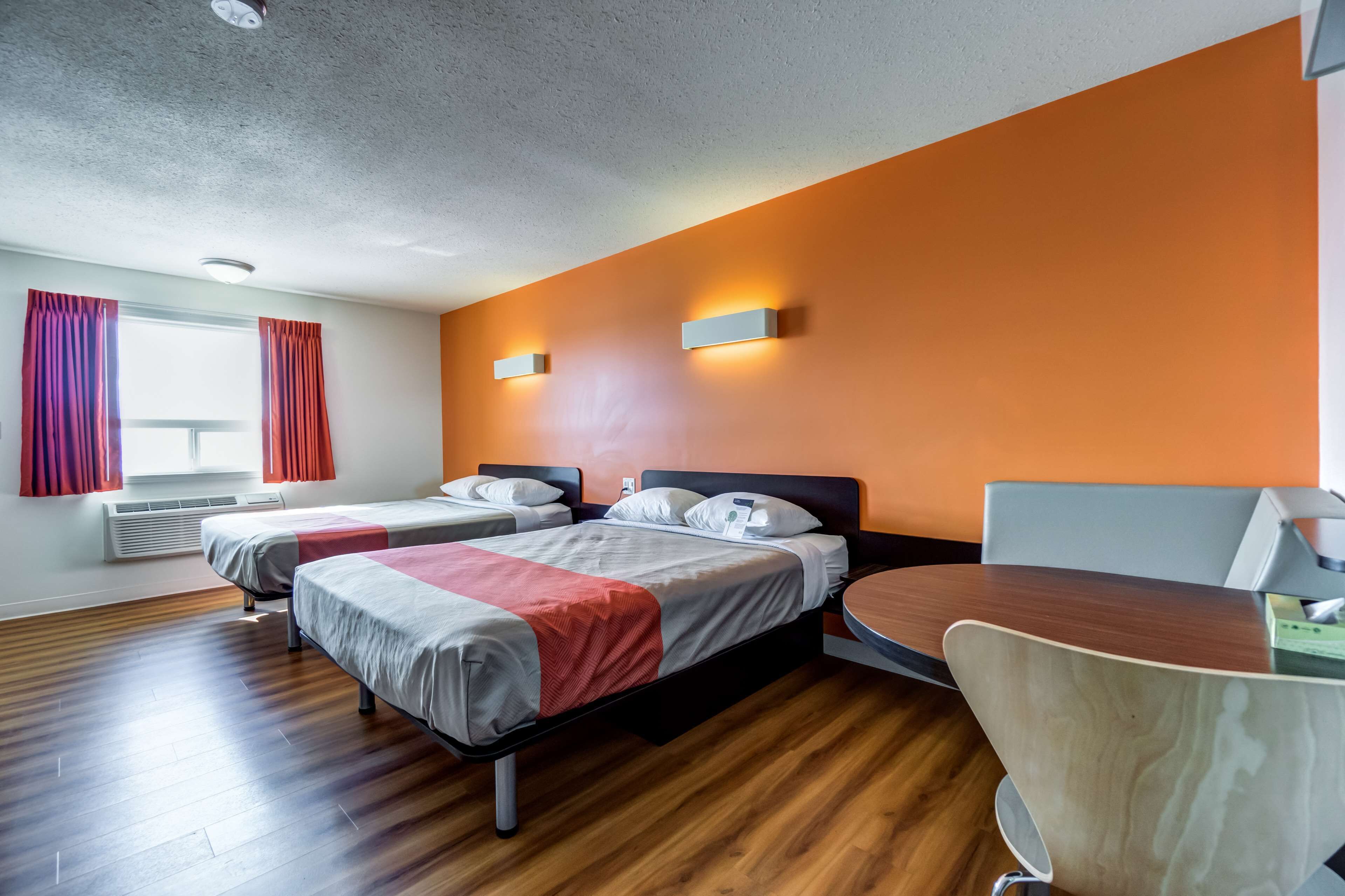 Desk, free WiFi, bed sheets