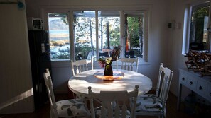 Deluxe House, Terrace (Luma) | In-room dining - Mareas Ralun Lodge (Puerto Varas)