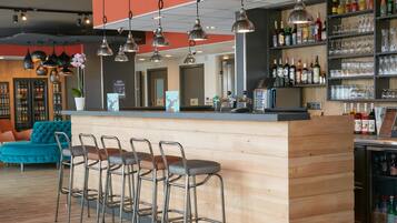 Bar (en la propiedad)