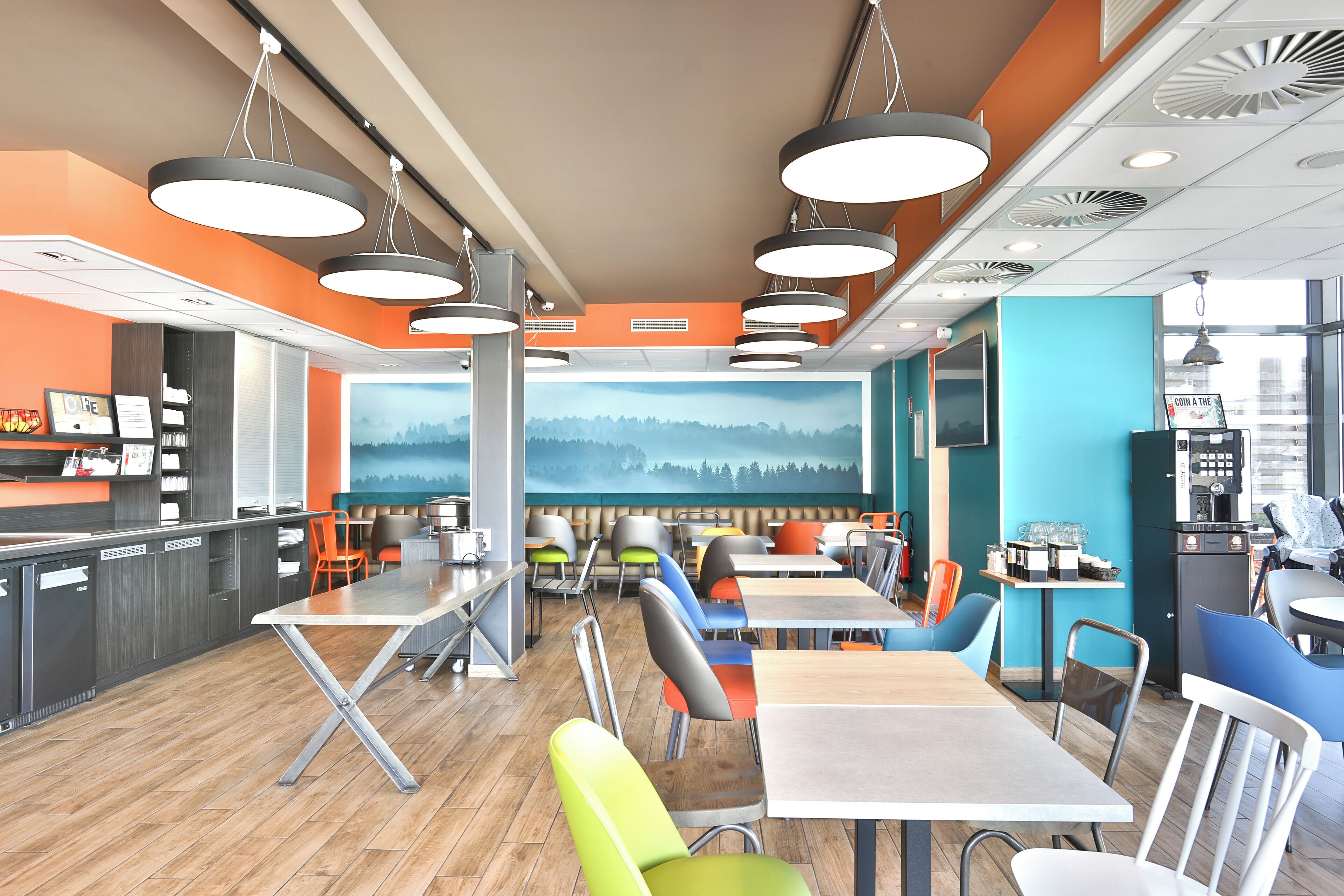 daily buffet breakfast (eur 12.90 per person)