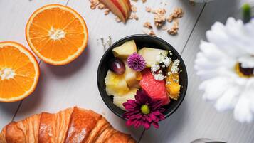 Petit déjeuner buffet servi tous les jours en supplément