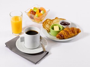 Desayuno continental incluido todos los días