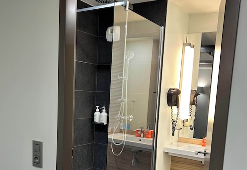 B&B HOTEL Le Havre Centre