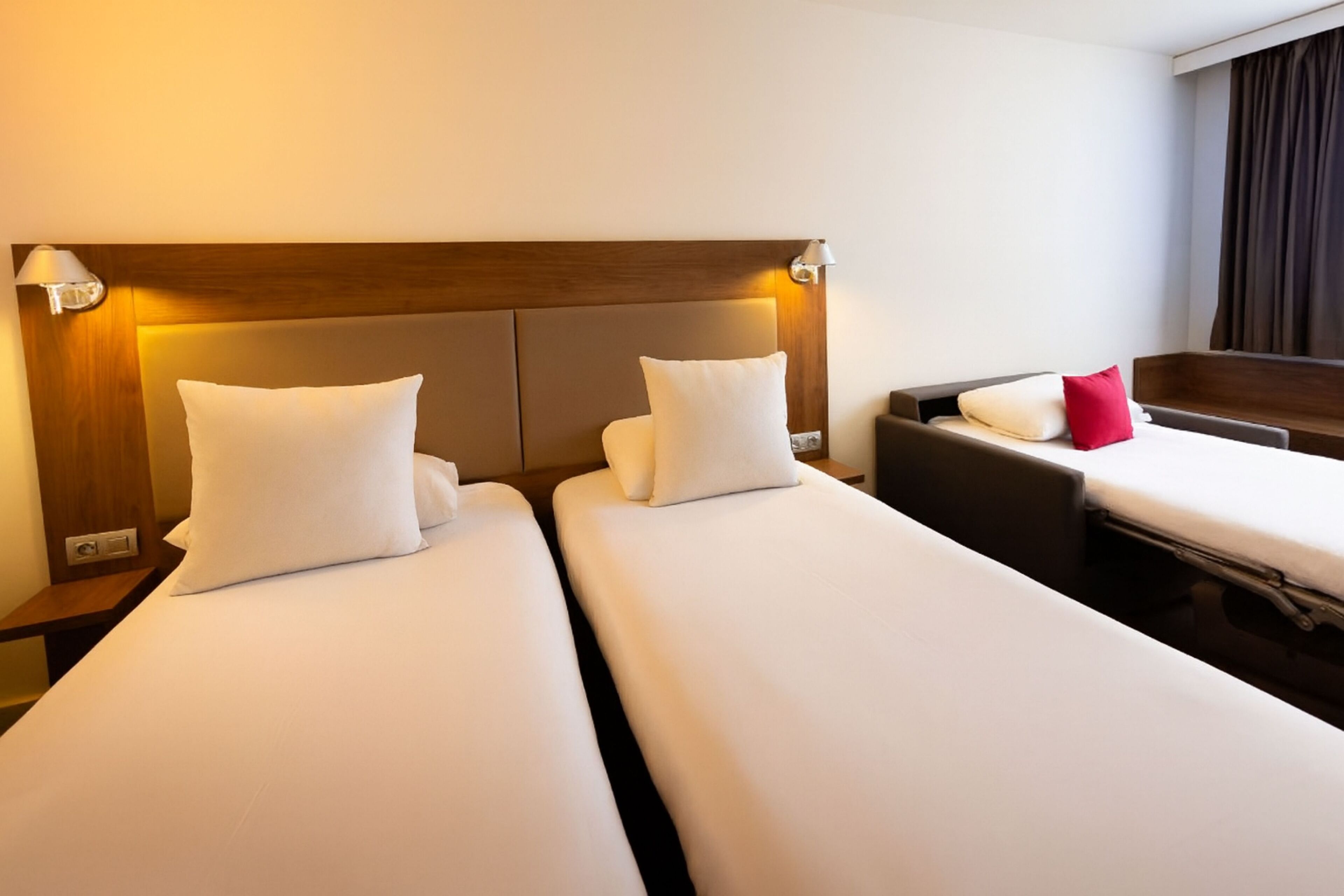 Soundproofing, iron/ironing board, free cots/infant beds, free WiFi