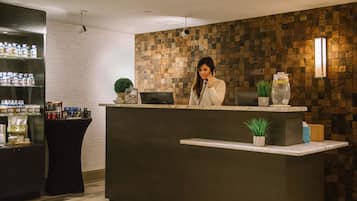 Couples treatment rooms, body treatments, aromatherapy