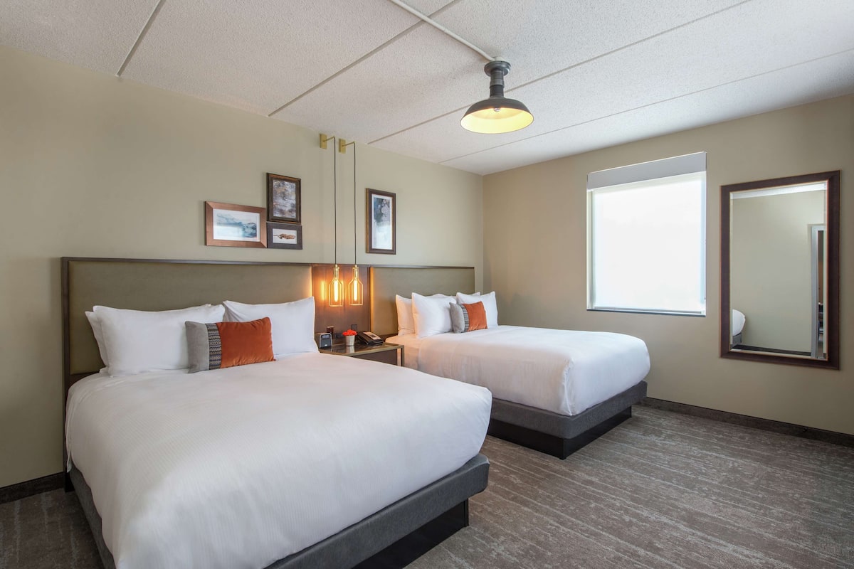 Deluxe Suite, 2 Queen Beds, Non Smoking | Egyptian cotton sheets, premium bedding, Tempur-Pedic beds