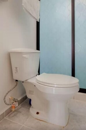單棟房屋, 2 間臥室 | 浴室 | 淋浴設備、提供毛巾