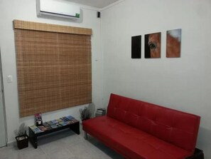 Televisión LED de 40 pulgadas con canales vía satélite y televisión 