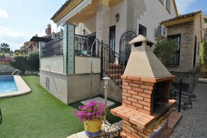 Terrace/patio - Luxury Villa Near Costa Blanca (Algorfa)