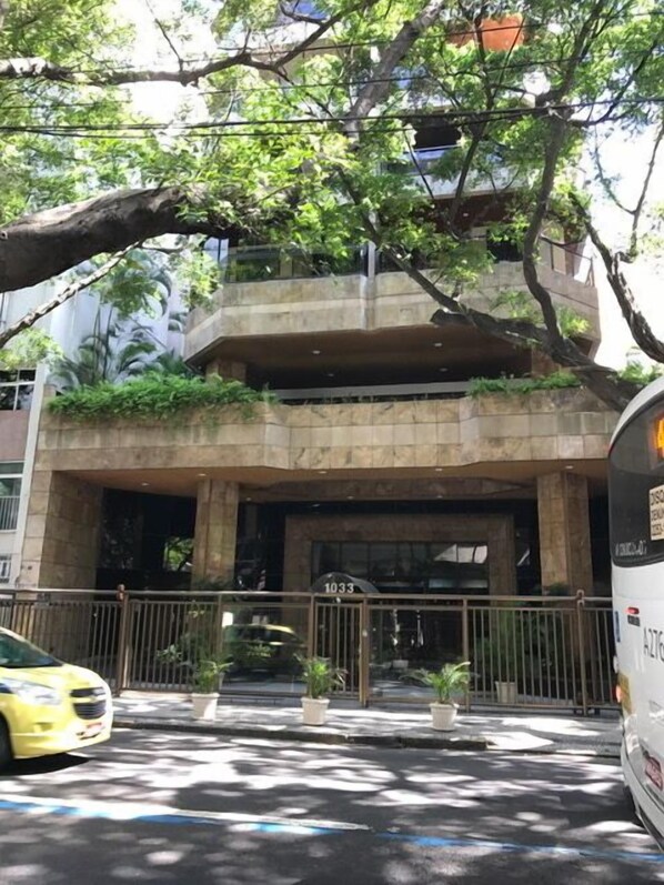 Exterior detail - Flat Ipanema Prudente de Morais (Rio de Janeiro)