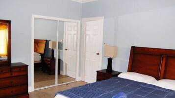 1 bedroom, in-room safe, desk, iron/ironing board