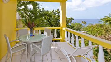 Appartement, 1 chambre, cuisine, vue sur la mer (Corner View) | Terrasse/patio