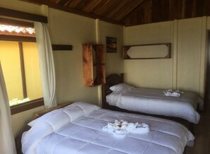 Habitacion Triple | 1 bedroom, hypo-allergenic bedding, minibar, individually decorated
