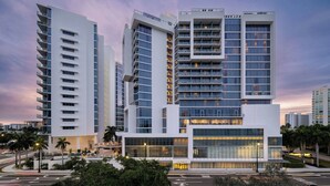 A modern hotel with multiple floors, large windows, and a prominent entrance. - The Westin Sarasota (Sarasota)